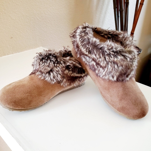 bearpaw women's liliana slippers